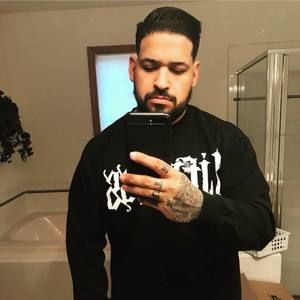 Meet your Posher, Thomas